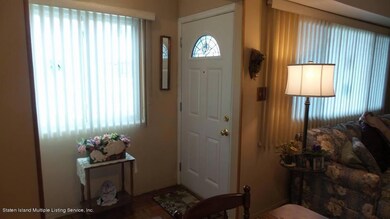 175 Parkview Lp 3