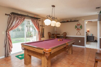 5213 Maravoss St-16