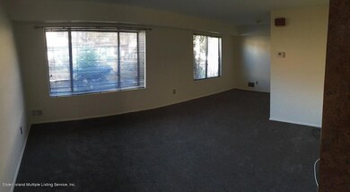 60 Selvin Loop unit A, Staten Island, NY 10303 - photo 7