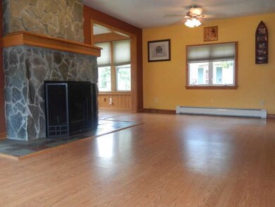 512 Powell Ave, Erie, PA 16505 - photo 4