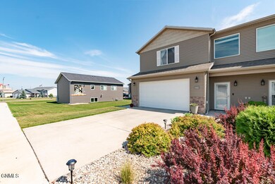 935 Calvert Dr MLS-3