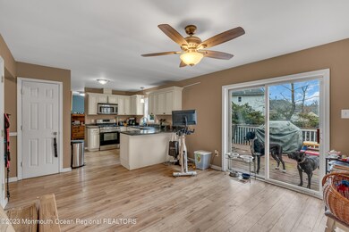 35 Edna Ct, Toms River, NJ 08755 - photo 6