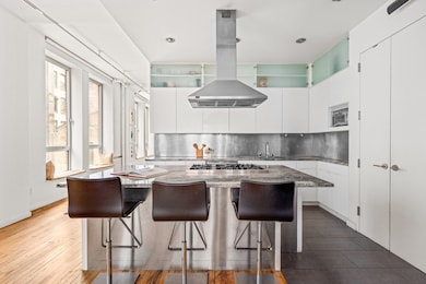 55 E 11th St unit 5, New York, NY 10003 - photo 4