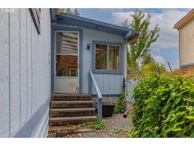 1050 N Cedar Point Rd unit B06, Coquille, OR 97423 - photo 4