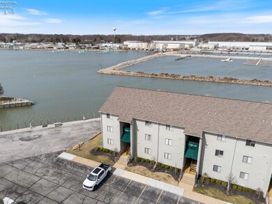 1789 N Windward Dr, Port Clinton, OH 43452 - photo 3