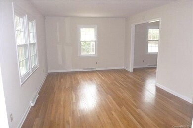 Living Room Area1