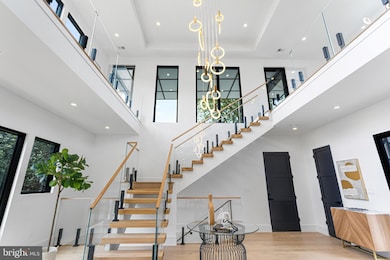 1733 Chain Bridge Rd, McLean, VA 22102 - photo 2