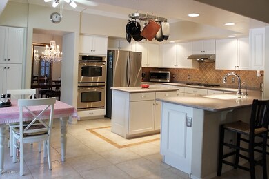 eat in kitchen with breakfast bar