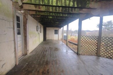 Deck Under