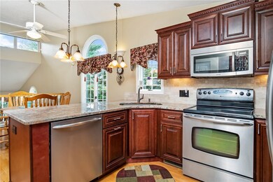 11 College Hill Rd unit 1B, Warwick, RI 02886 - photo 6