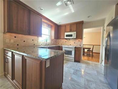 4554 Cairo Dr, Whitehall, PA 18052 - photo 7