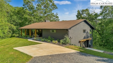 3369 Cox Rd unit C, West Jefferson, NC 28694 - photo 3