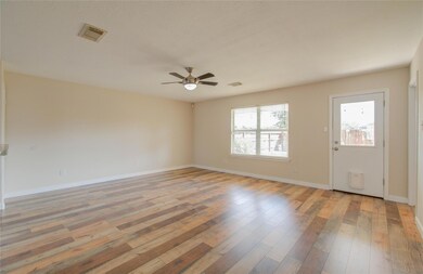 1007 San Antonio Ct, Rosenberg, TX 77471 - photo 6