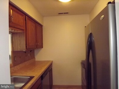 111 Ravens Crest Dr, Plainsboro, NJ 08536 - photo 5