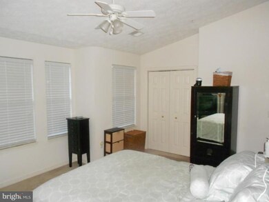 10706 Morning Glory Way, Bowie, MD 20720 - photo 4