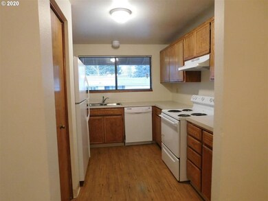 2342 SW 22nd St, Troutdale, OR 97060 - photo 4