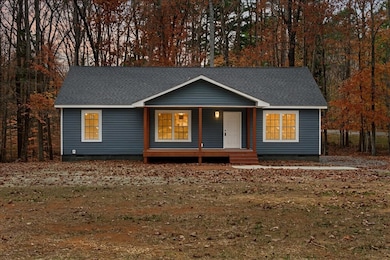 547 Cedar Point Dr, Buffalo Junction, VA 24529 - photo 2