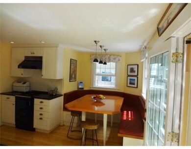 3 State St unit 1, Marblehead, MA 01945 - photo 2