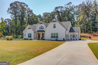 525 Storey Ln, Jefferson, GA 30549 - photo 3