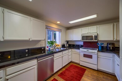 1050_NE_Butler_Market_Rd_#11-4