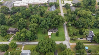 000 E 49th St, Tulsa, OK 74105 - photo 6