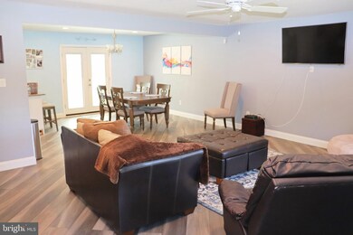 1053 Lexington Dr, Woodbury, NJ 08096 - photo 5