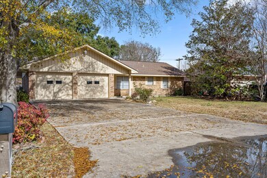 1704 Cypress Dr, Richmond, TX 77469 - photo 2