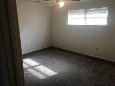 711 W Dormard Ave, Midland, TX 79705 - photo 7