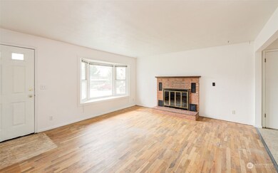 1585 1st St SE, East Wenatchee, WA 98802 - photo 5