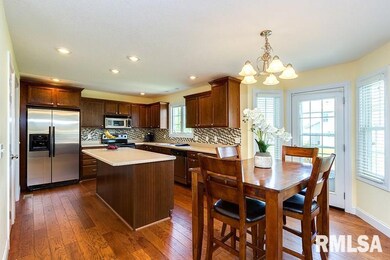 1616 W 67th St, Davenport, IA 52806 - photo 3