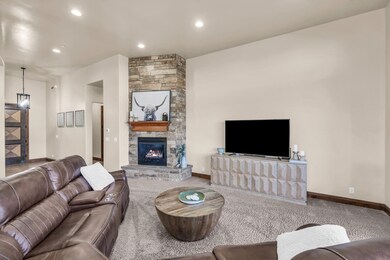 3250 S Red Sands Way Hurricane-large-006