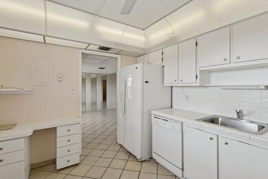 3960 Oaks Clubhouse Dr unit 502, Pompano Beach, FL 33069 - photo 4