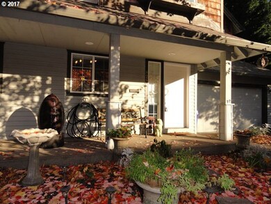 828 NE 70th Ave, Hillsboro, OR 97124 - photo 2