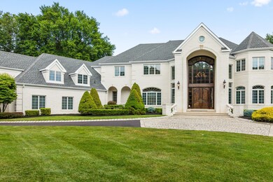 3 Raintree Ct, Holmdel, NJ 07733 - photo 2