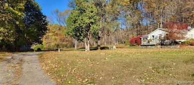 1401 Granger Rd, Ortonville, MI 48462 - photo 5