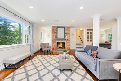 8 Marks Rd Greenwich CT 06878-large-023-