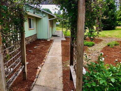 2074 Pine Grove outside