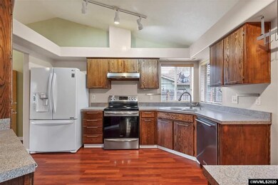 1016 Summer Breeze Dr N, Keizer, OR 97303 - photo 2