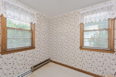 2204 7th Ave N Grand Forks ND-print-005-