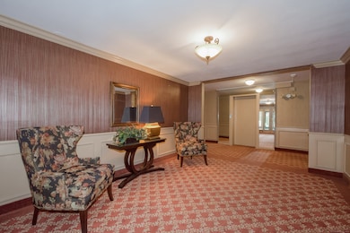 30 Outlook Ave unit 208, West Hartford, CT 06119 - photo 4