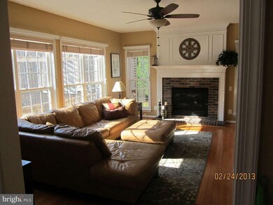 7715 Visionary Ct, Manassas, VA 20112 - photo 6