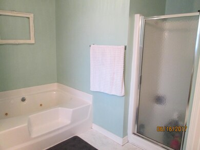 BRIZA DEL MAR GARDEN TUB AND SHOWER 2