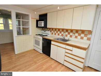 4209 Bridgeboro Rd unit 1, Moorestown, NJ 08057 - photo 6