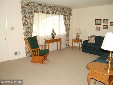 114 Brunk Rd, Reisterstown, MD 21136 - photo 5