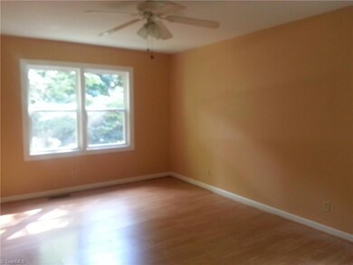 2112 Woodfield Dr, Sophia, NC 27350 - photo 5