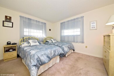 07_1009SW16thSt_14_MasterBedroom_HiRes