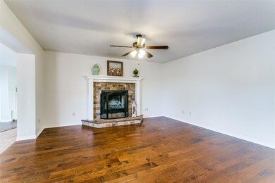 3204 John Ct S, Hurst, TX 76054 - photo 7