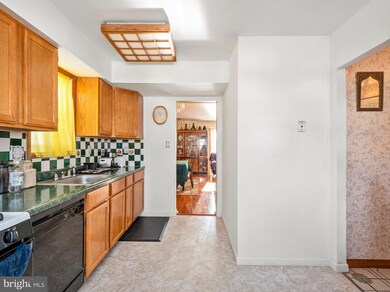 7615 Lotus Ct, Laurel, MD 20707 - photo 6