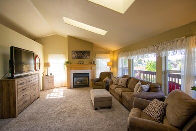 20765 Double Peaks Dr, Bend, OR 97701 - photo 4