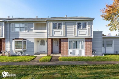 13-Exterior Front_KI_038